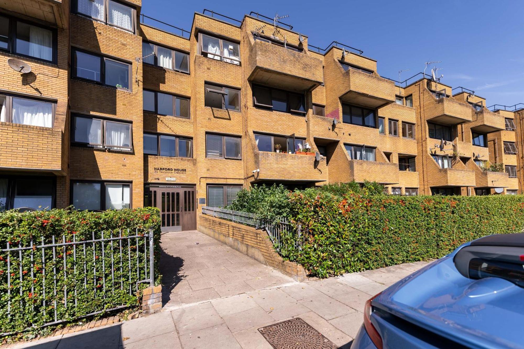 Luxury 3 Bedroom Flat With Balcony In Westbourne Park London Kültér fotó